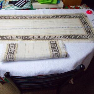 Set of 2 European beige and brown acrylic table runners